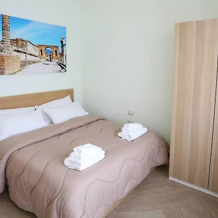 Casa Toledo - Piazza Municipio Luma *