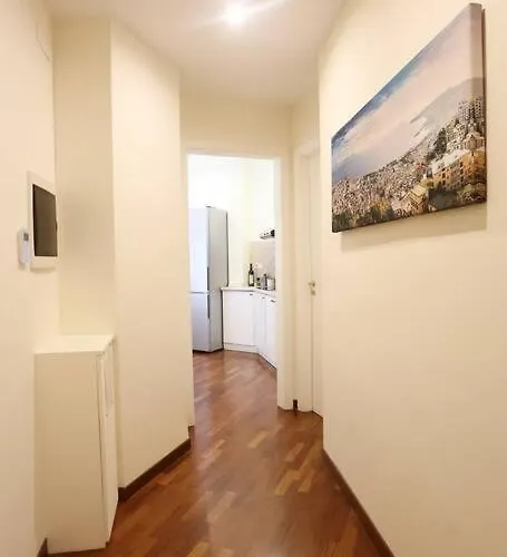 Casa Toledo - Piazza Municipio Luma